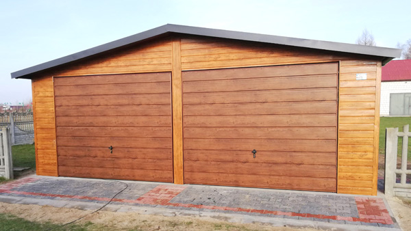 Garaże blaszane drewnopodobne